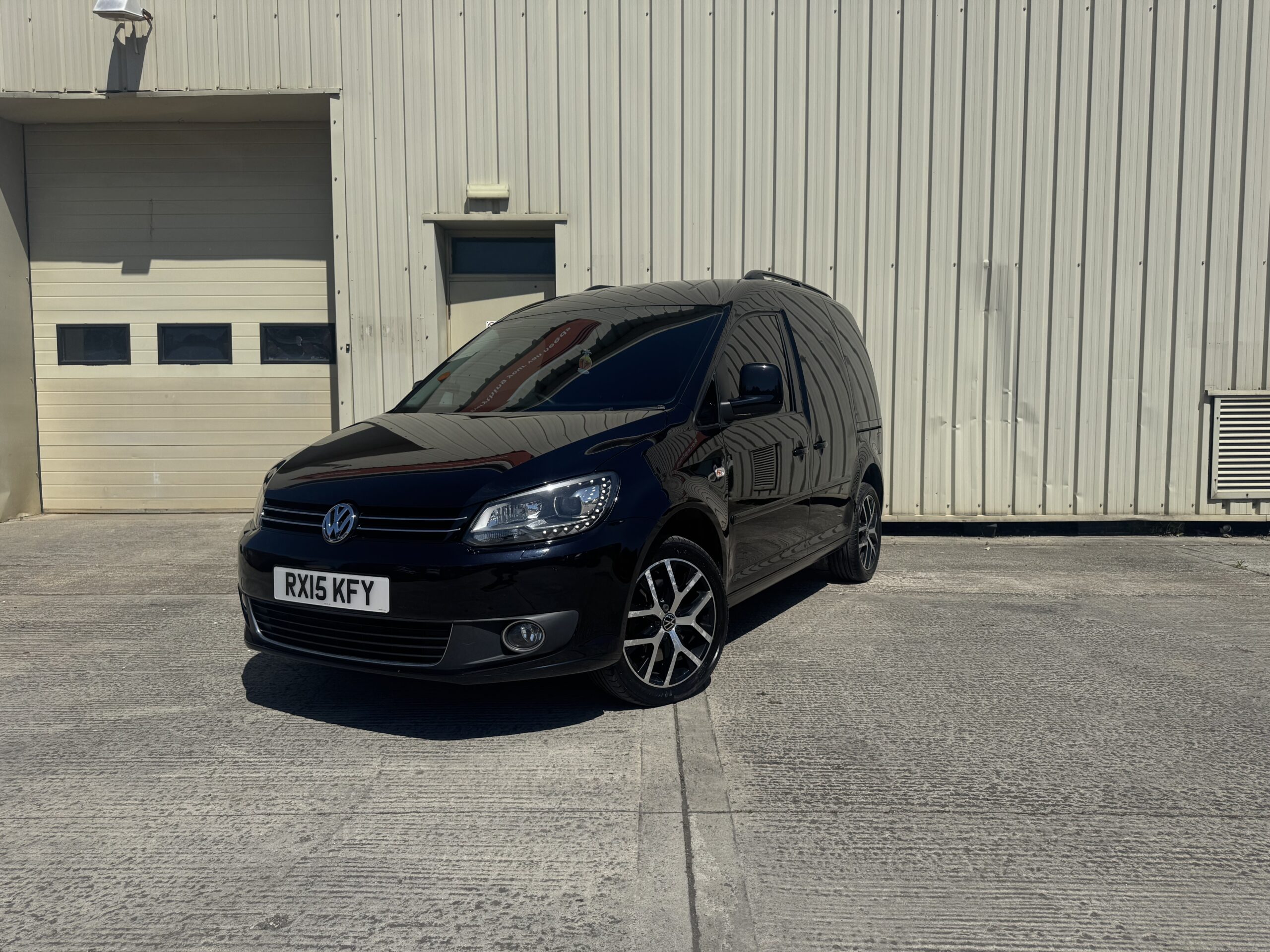 VW Caddy DSG 2015 2.0L