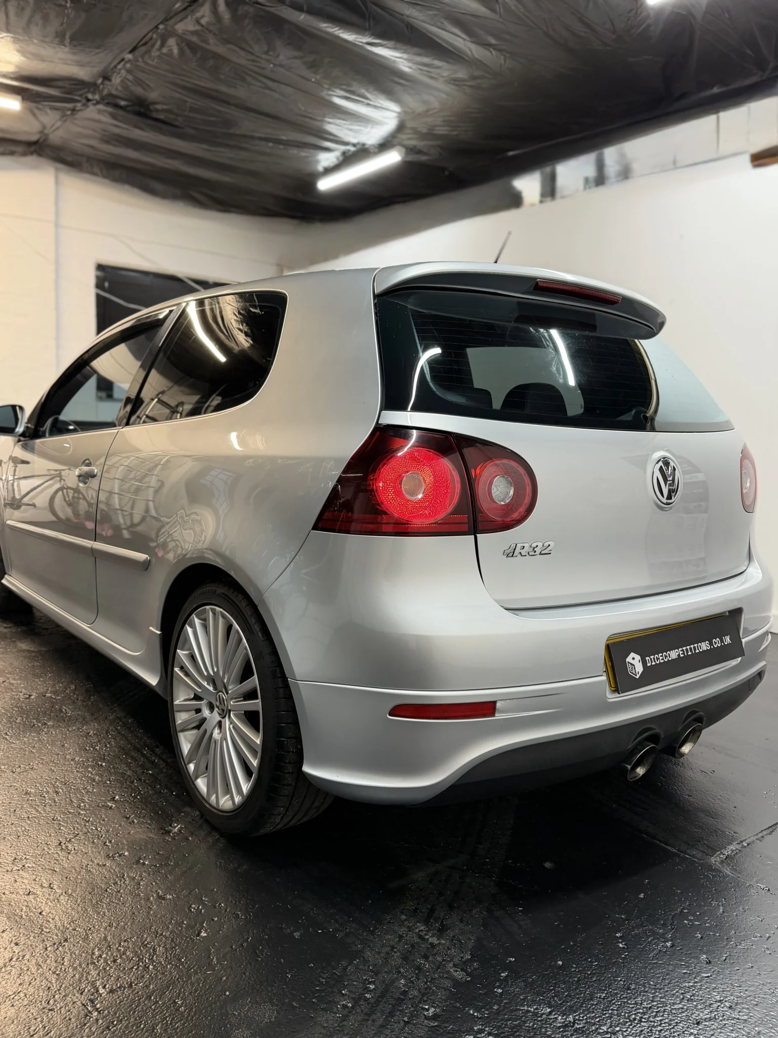 VW GOLF R32 - Image 3