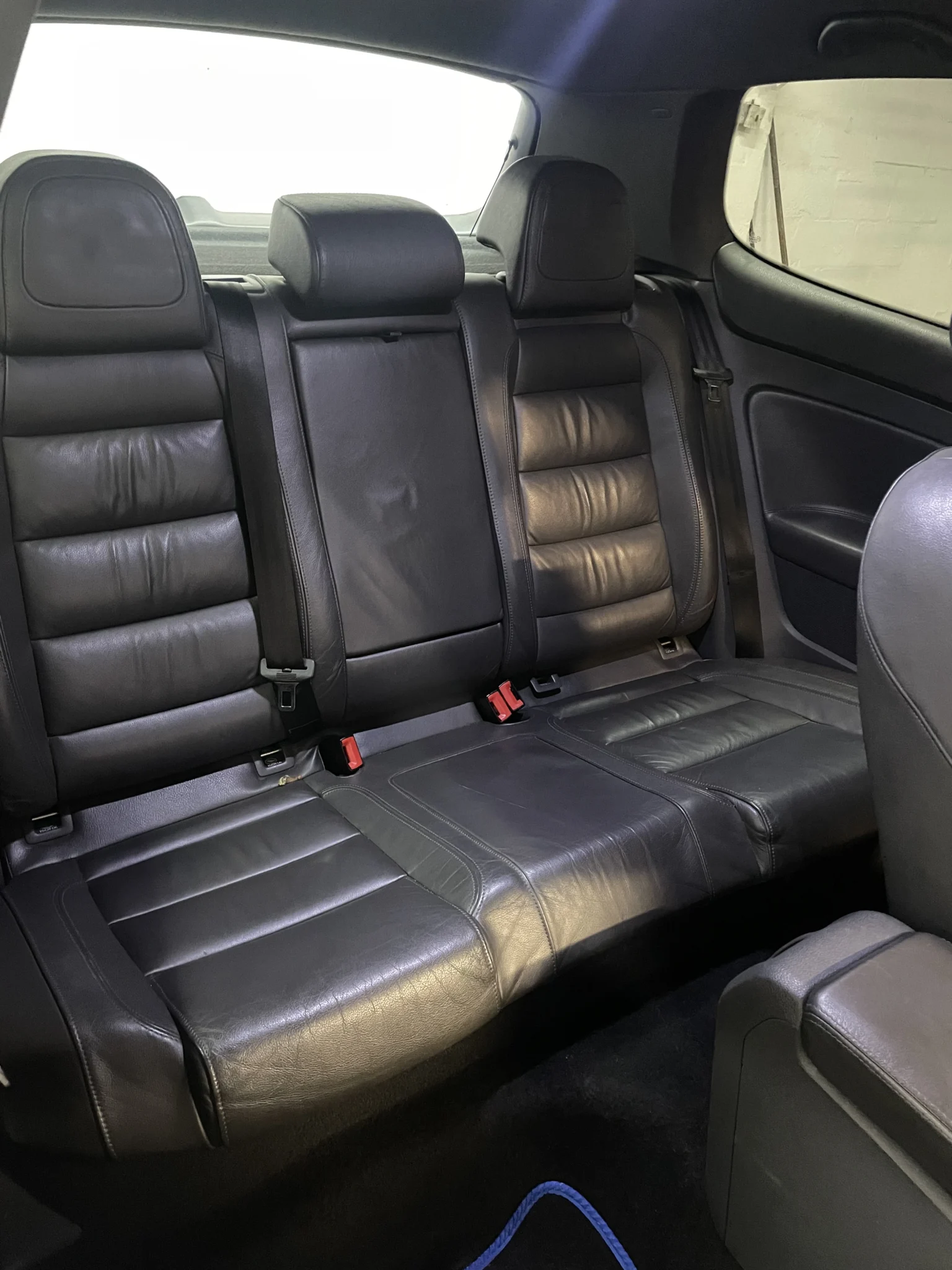 VW GOLF R32 - Image 7