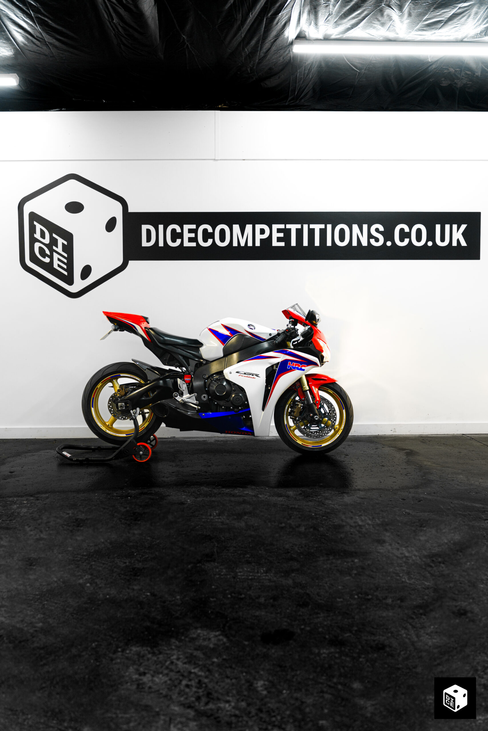 1000cc Honda CBR Fireblade HRC Edition - Image 5