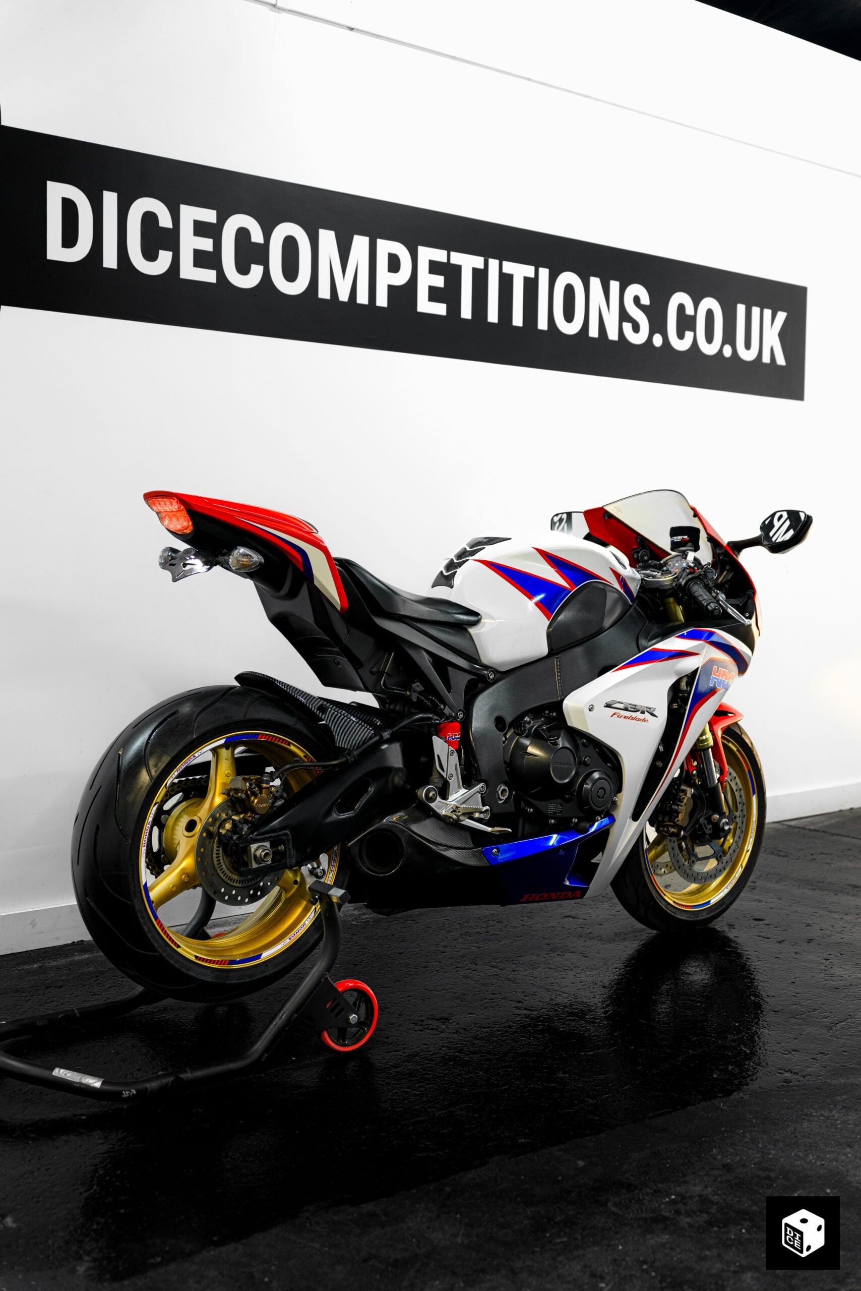 1000cc Honda CBR Fireblade HRC Edition - Image 8